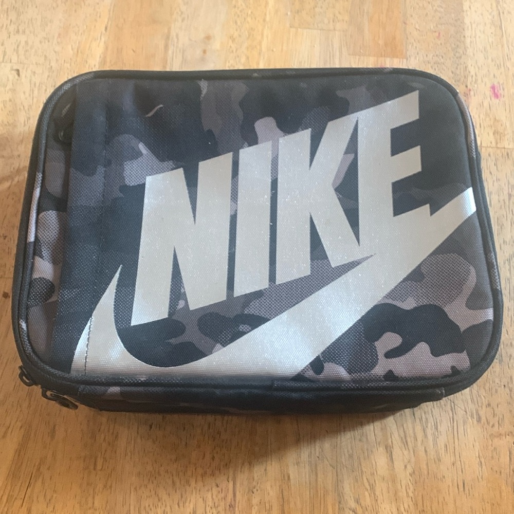 Camo Nike lunchbox